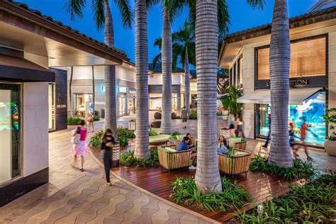 the shops at wailea website.